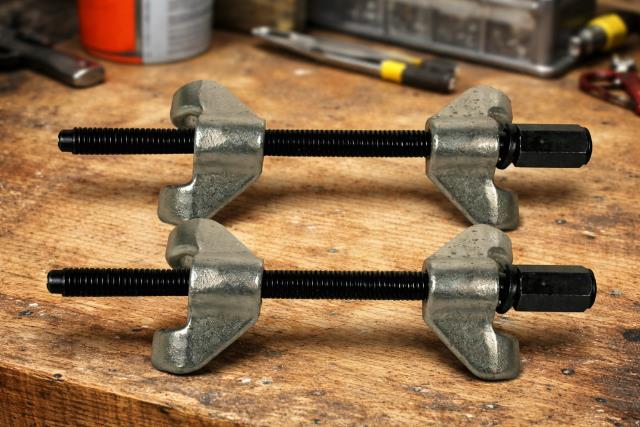 Where to rent STRUT COMPRESSOR OUTSIDE in Hayden ID